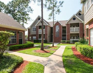 Main picture of 701 S Friendswood Dr