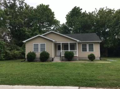Main picture of 408 Cartwright Ave