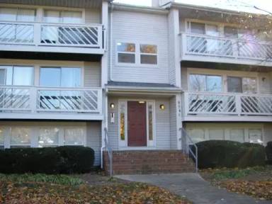 Main picture of 9541 Shannon Green Dr