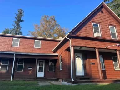 Main picture of 32 Chestnut St