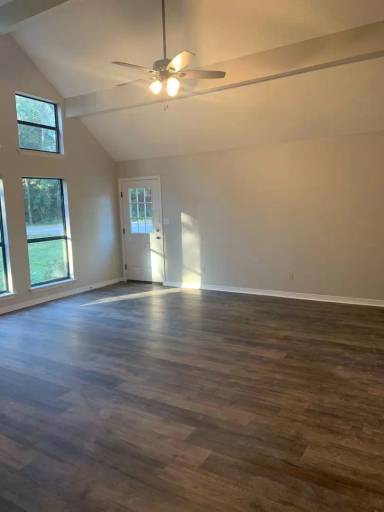 Main picture of 44 Hickory Knl