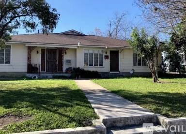 Main picture of 1438 Center St
