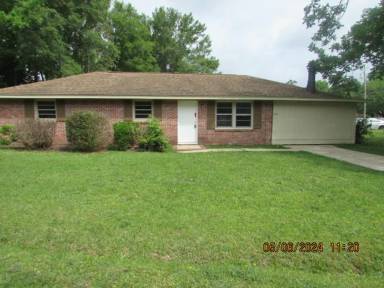 Main picture of 102 Phifer St