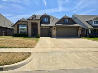 Main picture of 9244 E 133rd St S