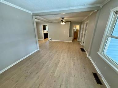 Main picture of 1923 39th St