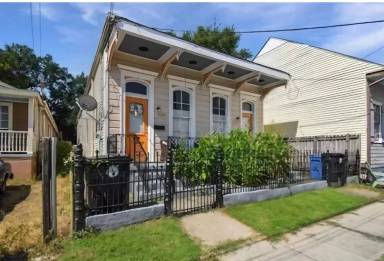 Main picture of 822 Josephine St