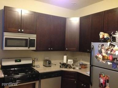 Main picture of 850 W Fletcher St