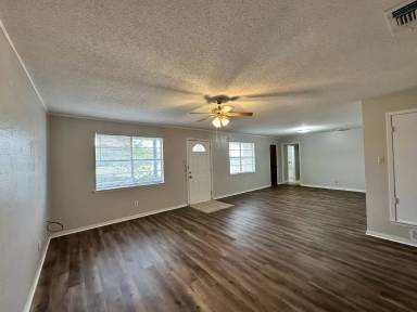 Main picture of 407 Maple St