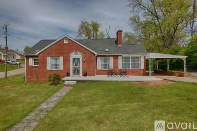 Main picture of 3600 Sevier Heights Rd