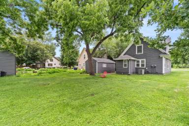Main picture of 1106 Grand Ave