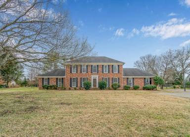 Main picture of 2419 McIntyre Ct