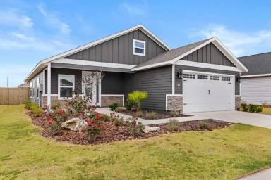 Main picture of 1613 SW 71st Cir