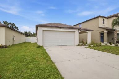 Main picture of 13351 Willow Bluestar Loop