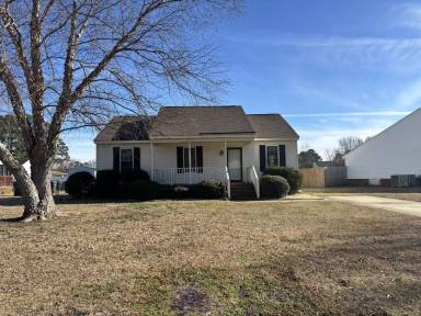 Main picture of 2406 Kauffman Ct E