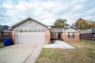 Main picture of 1455 Joyner Dr