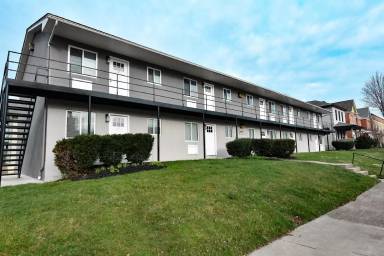 Main picture of 1309 Indianola Ave
