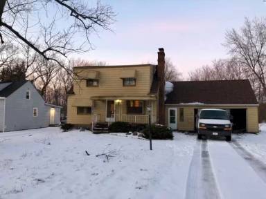 Main picture of 23058 Drake Rd