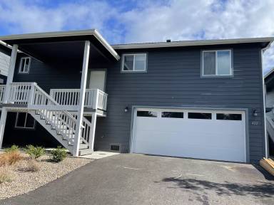 Main picture of 402 Short St