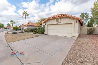 Main picture of 3320 W Golden Ln