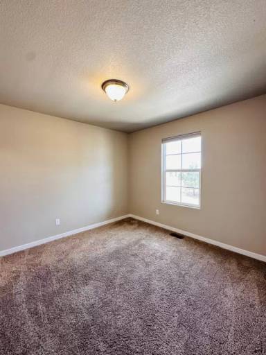 Main picture of 2425 Verde Dr