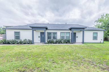 Main picture of 8115 Autumn Ln