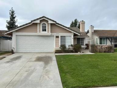 Main picture of 24445 Leafwood Dr
