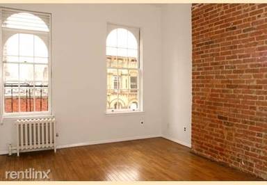 Main picture of 304 E 92nd St