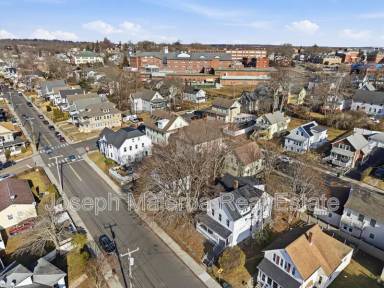 Main picture of 159 Connecticut Ave