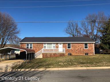 Main picture of 401 Mary Key St