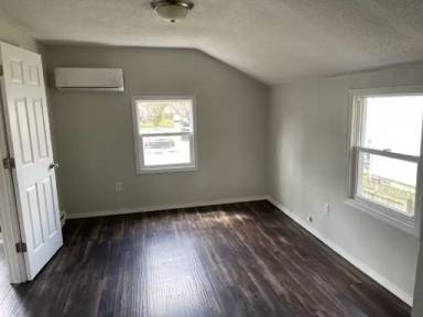 Main picture of 409 E Campbell Ave