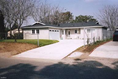 Main picture of 9219 Poplar Ave