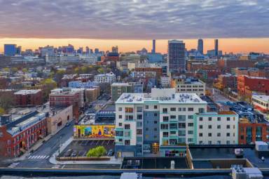 Main picture of 10 Essex St