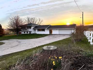 Main picture of 15247 R63 Hwy
