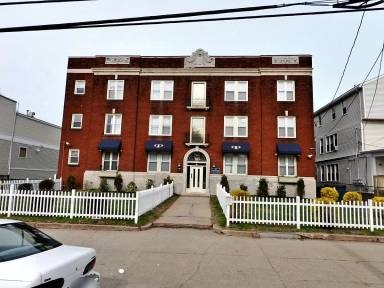 Main picture of 80 Sherman Ave