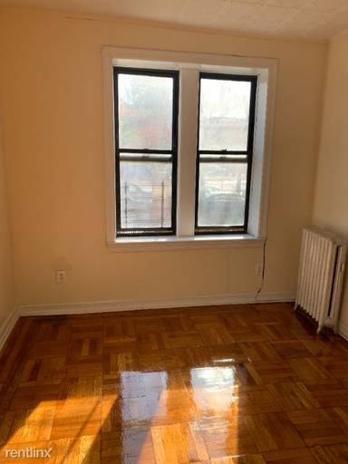 Main picture of 334 Eastern Pkwy