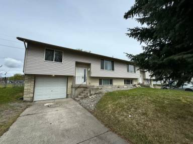 Main picture of 11921-11925 E Railroad Cir Apartments
