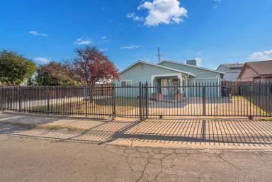 Main picture of 290 Lindley Dr