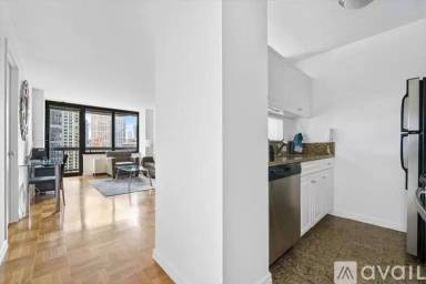 Main picture of 330 West 56th St