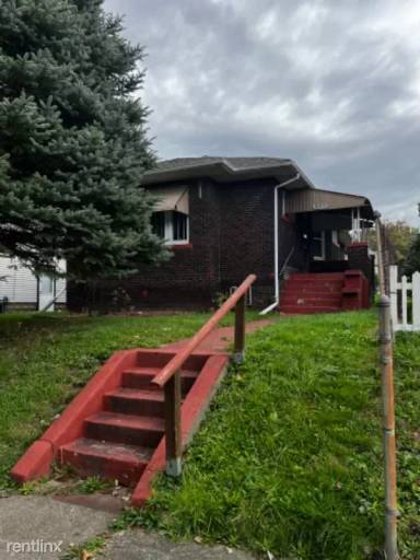 Main picture of 553 Baldwin Ave
