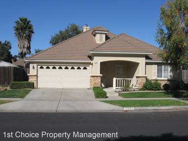 Main picture of 2426 Divide Way