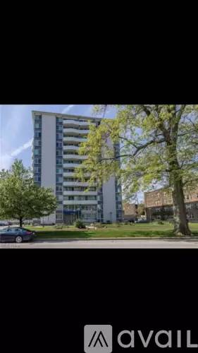 Main picture of 11811 Lake Ave