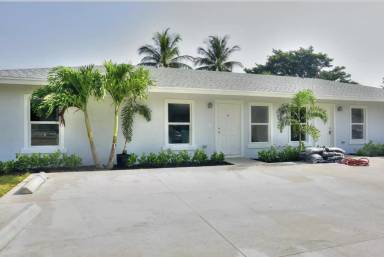 Main picture of 2451 Saranac Ave