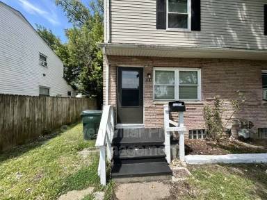 Main picture of 323 S Napoleon Ave