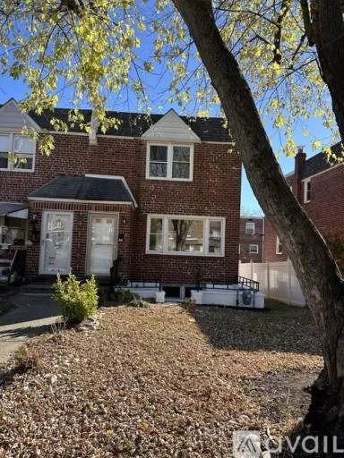 Main picture of 204 Roberts Cir