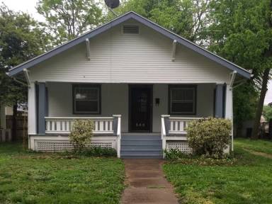 Main picture of 540 E Loren St