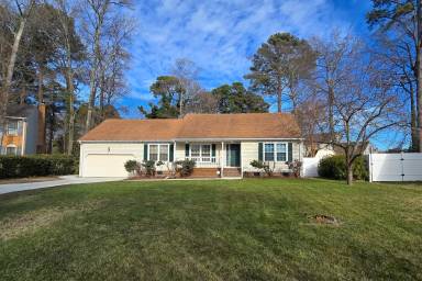 Main picture of 1008 Hollins College Ct