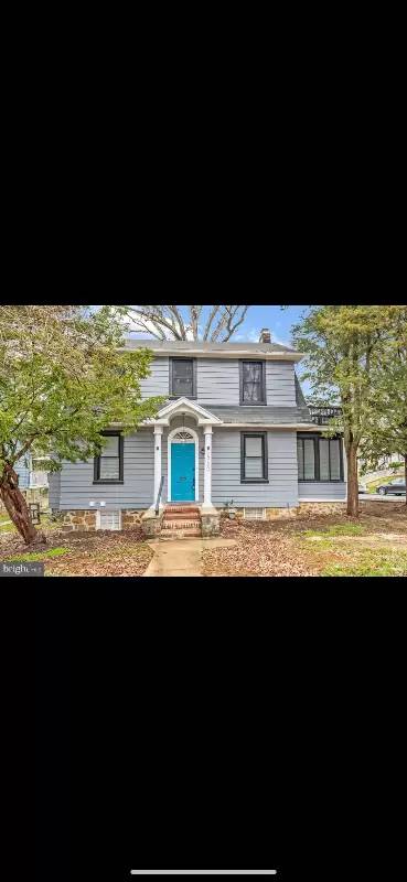 Main picture of 2930 Silver Hill Ave