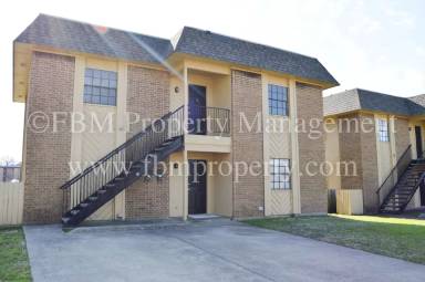 Main picture of 611 W Gilmer St