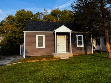 Main picture of 2339 Joyce Ave