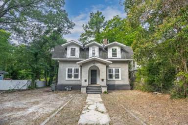 Main picture of 1522 Columbia College Dr